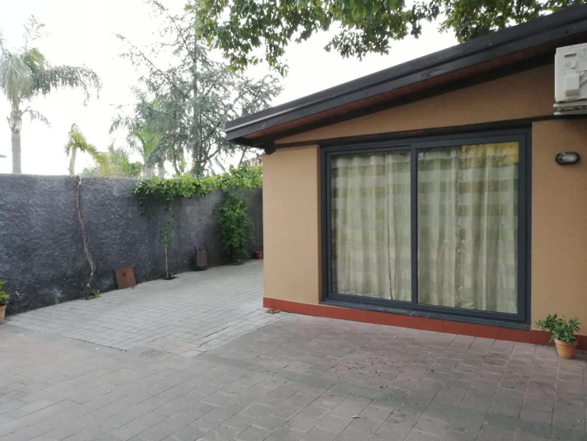 Appartamento Casa della Quercia San Giovanni La Punta Esterno foto
